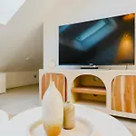 Maison Soleil Levant Lägenhet